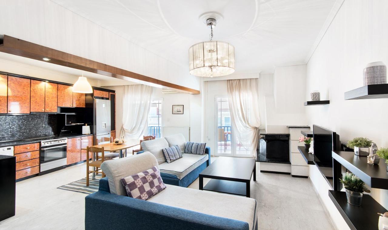 Seafront 2 Bedrooms Apartment Неа Ираклия Екстериор снимка